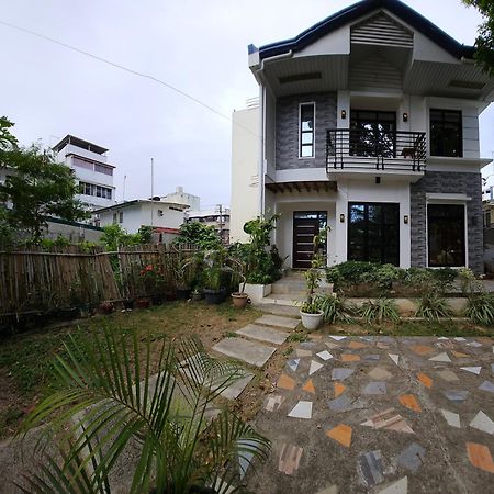 Andrew N Sophia'S Guest House Puerto Princesa Buitenkant foto